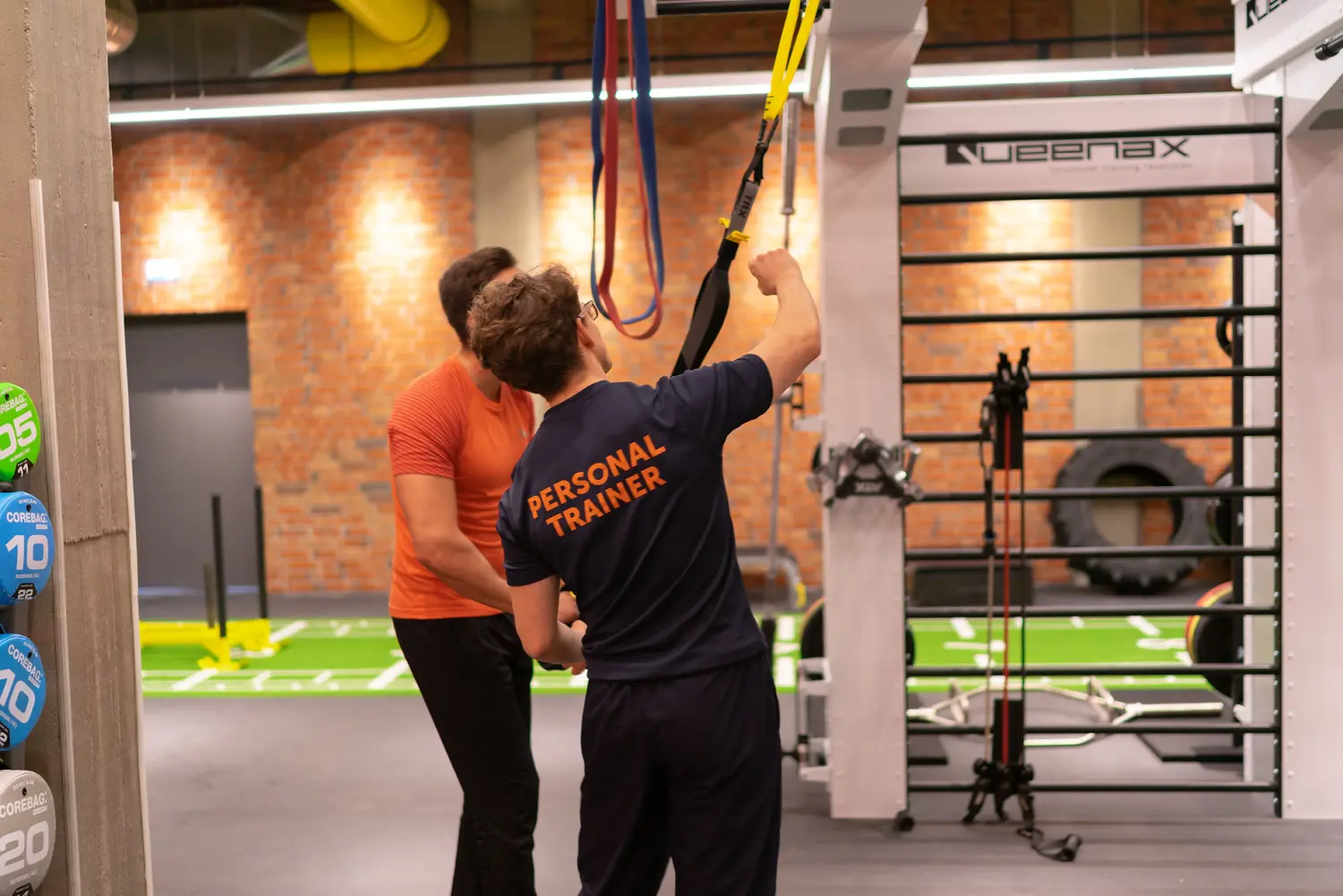 Persönlicher Trainer für Mann und Mann von Prime fit personal training
